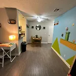 Luxury One Bedroom Apartments Free Parking&Pool
